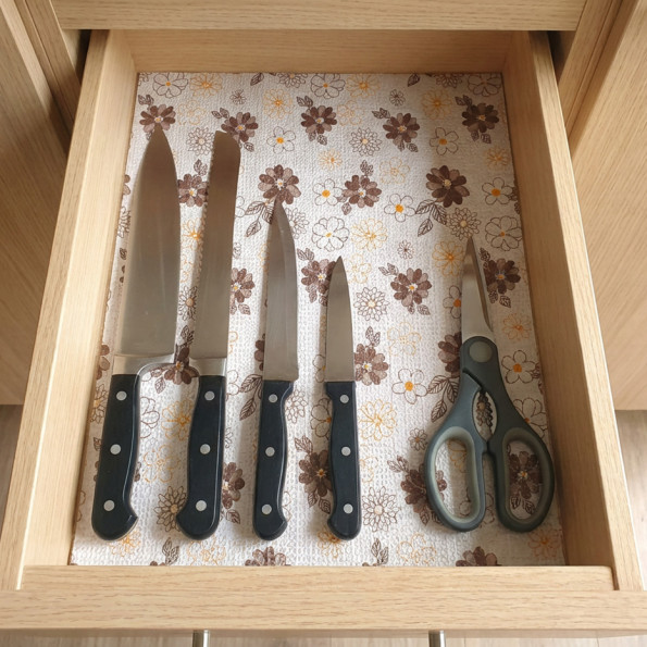 Rouleau fond de tiroir anti-dérapant fleuri10557