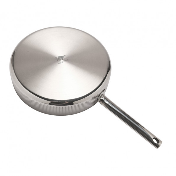 Sauteuse inox striée + couvercle