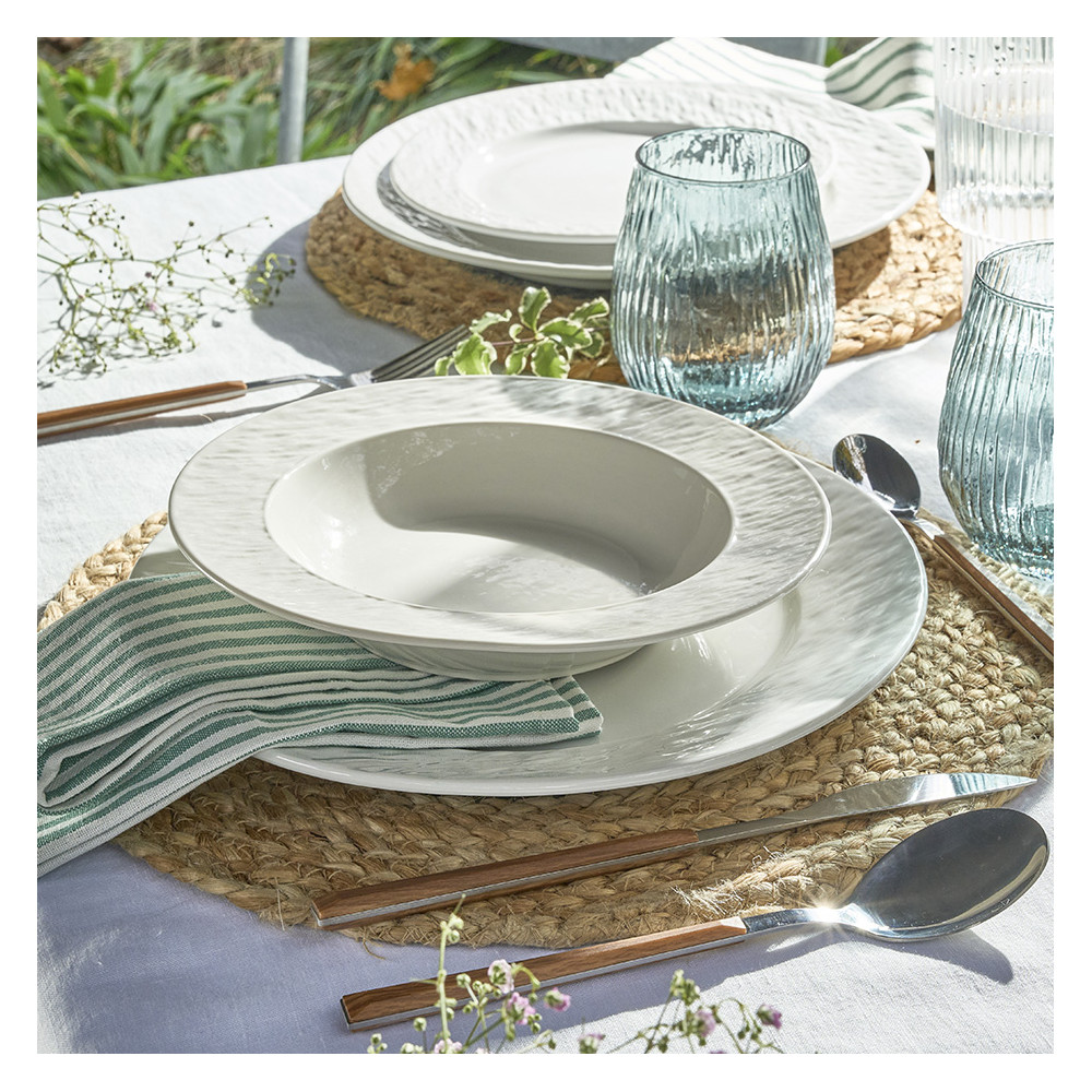 Set de 4 assiettes plates  "ESTEREL"