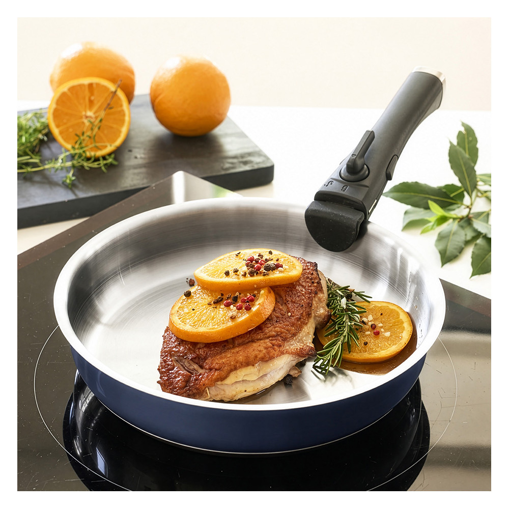 Lot de 3 poêles inox coloris Navy blue + 1 manche amovible
