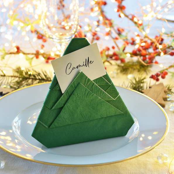 Lot de 8 serviettes pré-pliées forme sapin6382