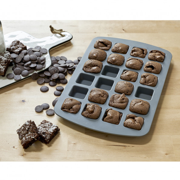 Moule 24 mini brownies7860