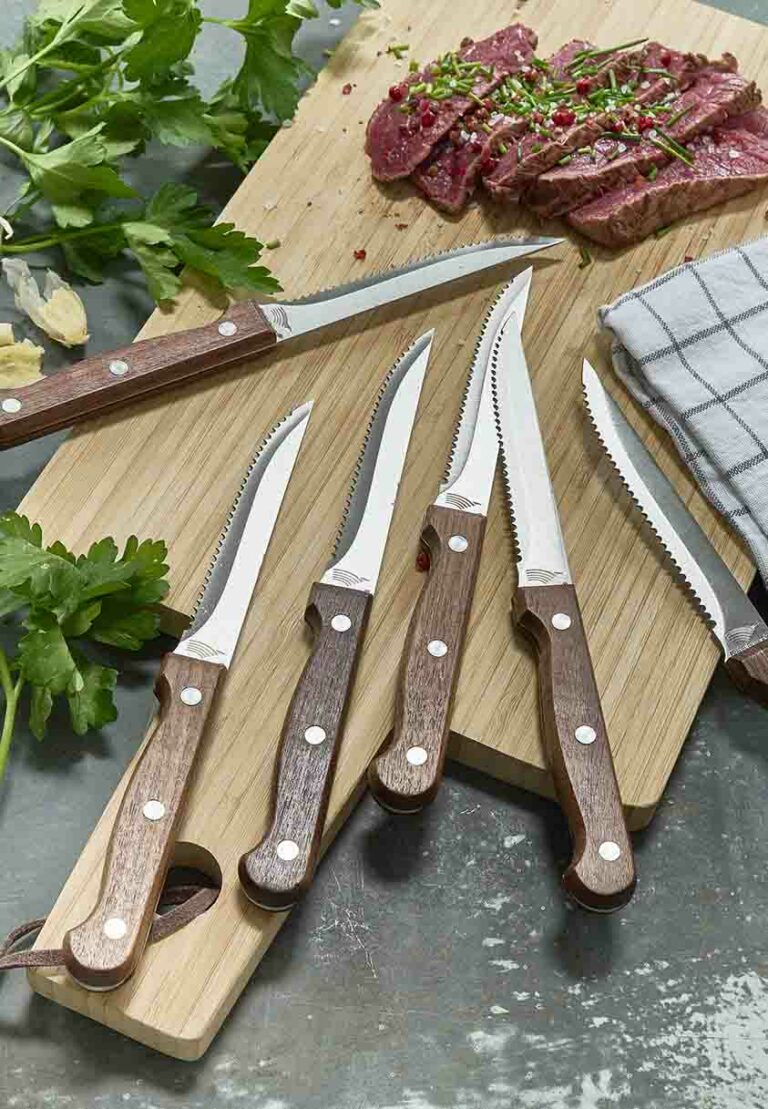 Couteaux à steak : tout ce que vous devez savoir pour les entretenir