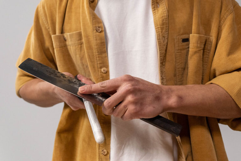 Comment aiguiser un couteau à pain ?