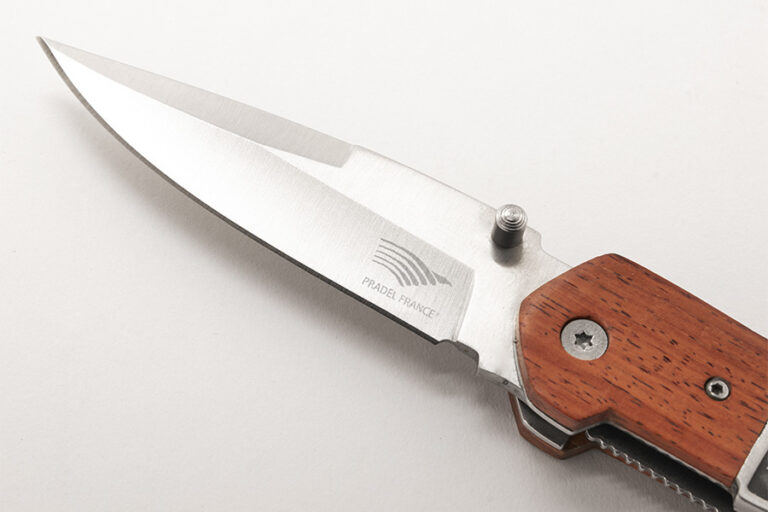Les différences entre un couteau de poche et un couteau pliant