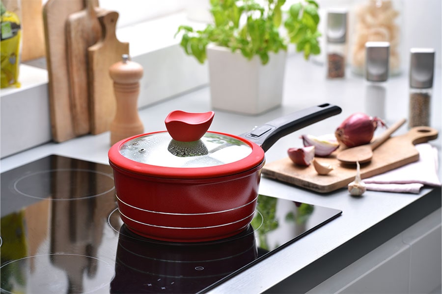 Reconnaître une casserole pour plaque à induction