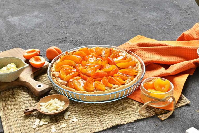 Moule à gâteau en acier, verre, silicone ou aluminium : que choisir ?