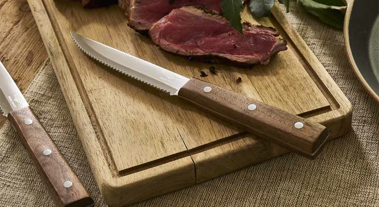 Comment maîtriser l’art de la découpe pour mes couteaux à steak ?