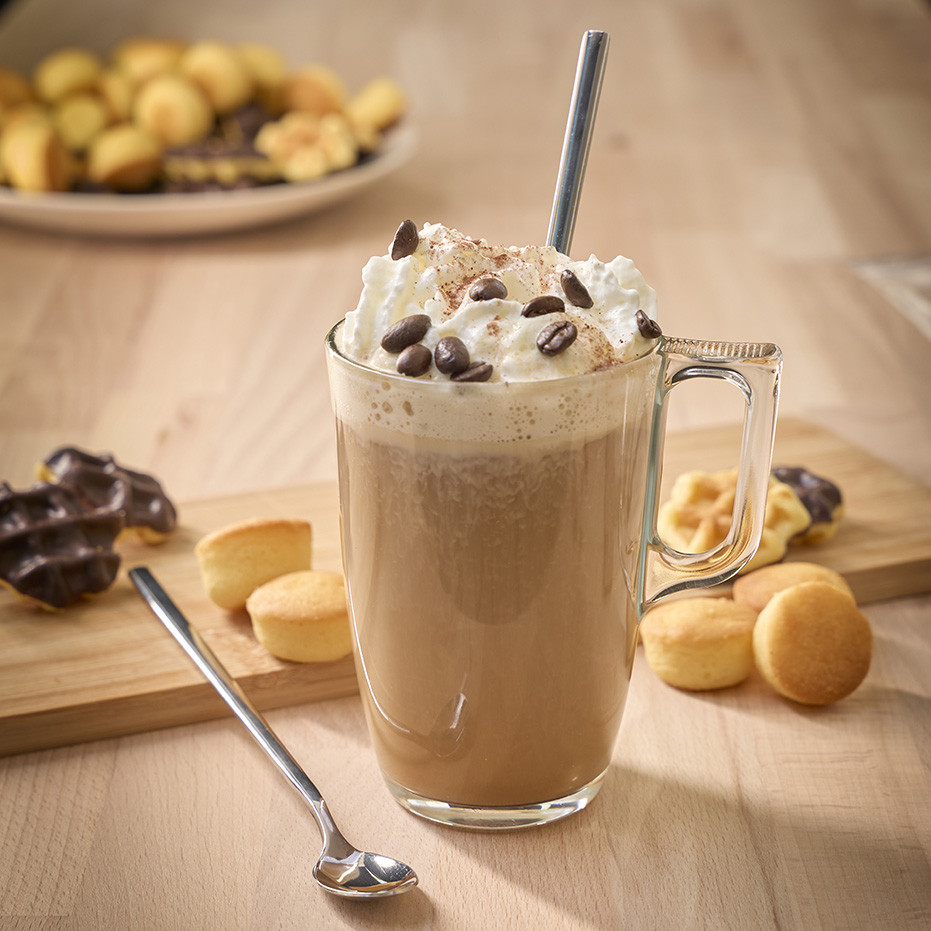 Les ingrédients pour lun cappuccino